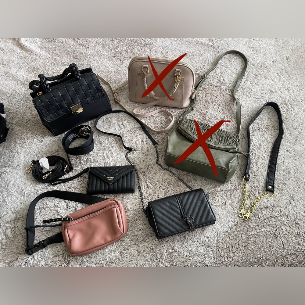 Purses/Wallet/Belt Lot